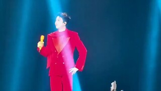 Liu Yuning's new song : 一个人的行李 [ Concert Tour Xi'an 20251025 ]