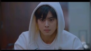 เพื่อนเก่าโดนกลุ่มที่แกล้งนางเอกรังแก  นองเอกเลยตบเข้าให้
