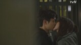 ฉากจูบหวาน ๆ ของชเวอูชิกและคิมยูจินจากเรื่อง "รักใสใสของนายโฮกู"
