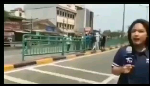 KETIKA CEWE BILANG Aku Nerima Kamu Apa Adanya Kok. Cowo Be like: