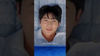 His damn smile 😊🥰😍 Men in love 😘 lovely runner #shorts #kdrama #byeonwooseok #kimhyeyoon #ytshorts