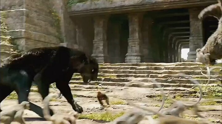 Makhluk raksasa ini bisa dibilang memiliki kekuatan tempur terkuat dalam film, bahkan harimau pun ti