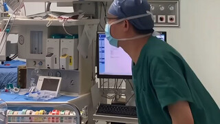 كيف تُحبط طبيب التخدير بكلمة واحدة؟