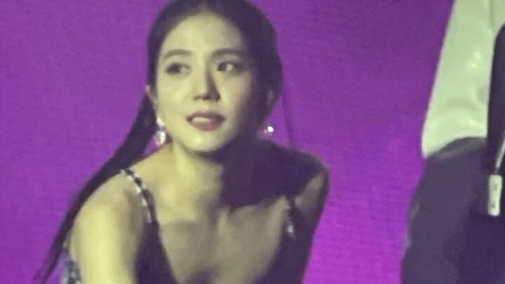 Jisoo Kim Ji-soo tận hưởng trọn vẹn sân khấu, nhảy múa tự tin, phóng khoáng, khí chất ngút trời!! Sẽ