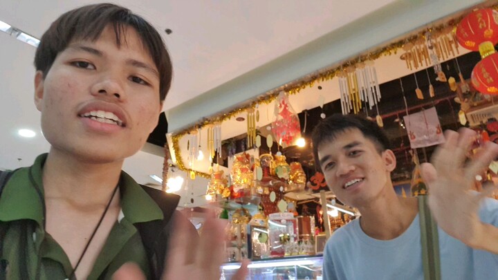 ถ่ายกันมันดีย์