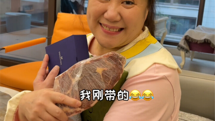 Lại là tôi! Đến! Cứu! Mẹ Mễ! rồi!