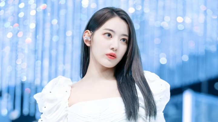 المتنافسون الخمسة المروعون والواحد