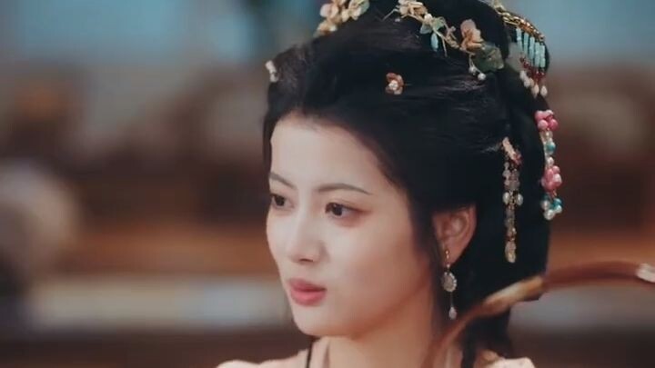 Drunk and Reclining on a Beauty's Lap. 🥂