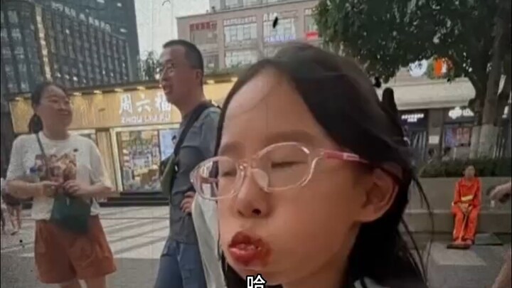 “Sự chênh lệch giữa hai đứa trẻ sinh đôi”