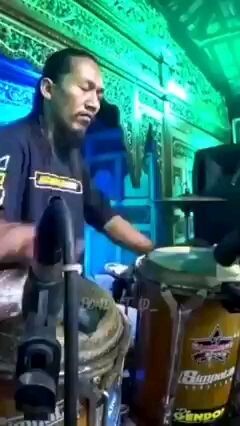 parodi danar widianto x factor