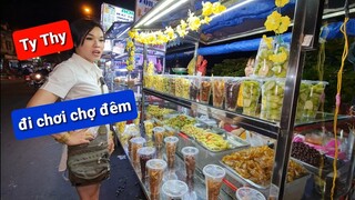 Ty Thy đi chơi chợ đêm bất ngờ gặp người quen LGBT - Ẩm thực Cha Rồng