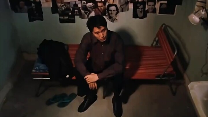 到了一定的年龄就能体味到周星驰坐在这个屋子里的感受了。