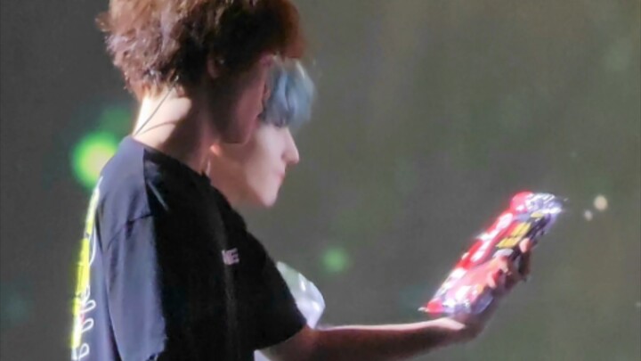 حول قيام تشونغ تشن ليه بالبحث عن هوانغ رن جون فور عثوره على قاعدة حساء الفلفل الحار