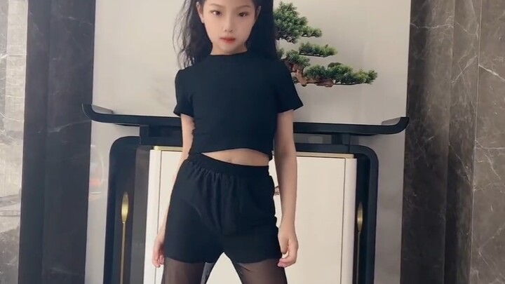 Tổng hợp vũ đạo hiện đại của bé gái