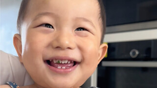 他的笑容令人心动