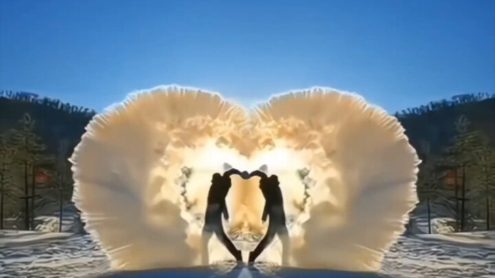 Tạt nước thành băng trên mạng, tạt nước sôi vào đầu ngoài đời thực