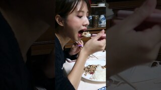 รีแอคชั่นครอบครัวชาวญี่ปุ่นเมื่อกินผัดกะเพราเป็นครั้งแรกในชีวิต !? #ญี่ปุ่น