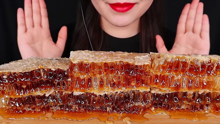 ASMR RAW HONEYCOMB, HONEY JELLY 벌집꿀, 꿀젤리 먹방 咀嚼音ハチの巣 ハニカム EATING SOUNDS NO TALKING MUKBANG ZOEY ASMR