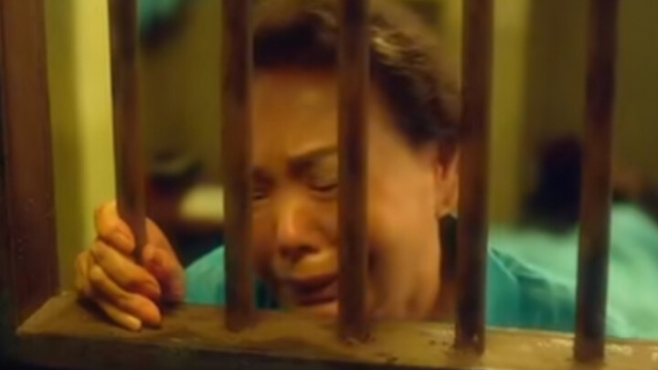 عجوز تبلغ 85 عامًا تخرج من السجن: ماذا تفعل الآن؟ #جدّة تشارك في برنامج لاختيار أفضل من يسب ويحصد ال