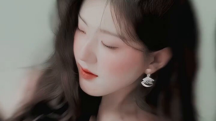 Red aura nourishes people! She is really getting more and more beautiful! Her aura is fully open! [Z