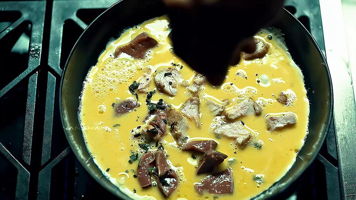 “Eat While Listening to Music: Welcome to the Grand Food Show”
