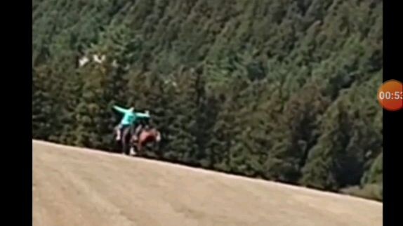 Lee joon gi enjoying horse riding...