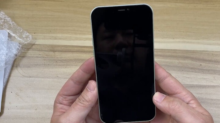 The cheapest iPhone 12 in the world! I was shocked after opening it!