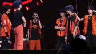 [8.12 TF Gia Đình Ba Thế Hệ] Màn đấu võ ba người này kéo dài tận 14 phút! Thật bùng nổ! Mình rất thí