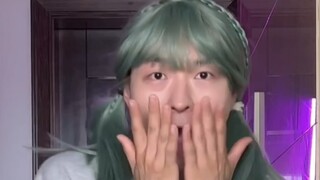 The dancing master lost his glasses while dancing?!