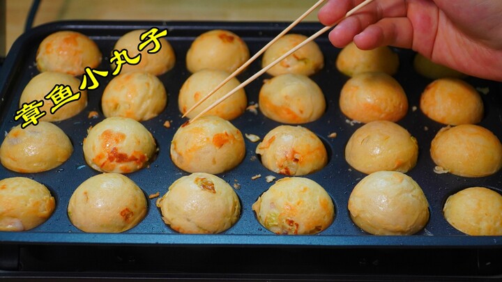 Those 10-yuan takoyaki you get outside? Turns out they’re super easy to make at home—loaded with top