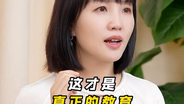 ما هو التعليم الحقيقي؟ الدرجات ليست هي الوحيدة، بل إن صناعة إنسانٍ صالحٍ هي الجوهر الحقيقي للتعليم!