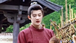 LOL! As a diplomat, it's not too much for Yuan Mo to know some foreign languages!! [Tan Jianci Sifan