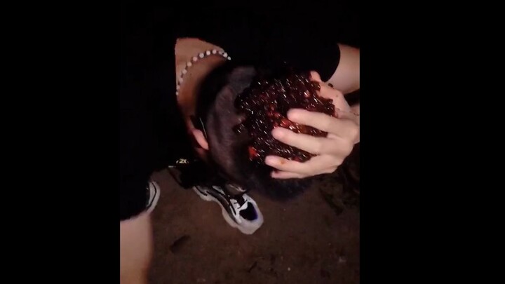 【Tasty Dubstep】Today I’m washing my hair with Lao Gan Ma—this noggin could really use some flavor; w