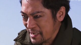 Ryuki: Seperti yang diharapkan dari Komura, pedang yang bagus dipatahkan lagi. Lihatlah lelucon toku