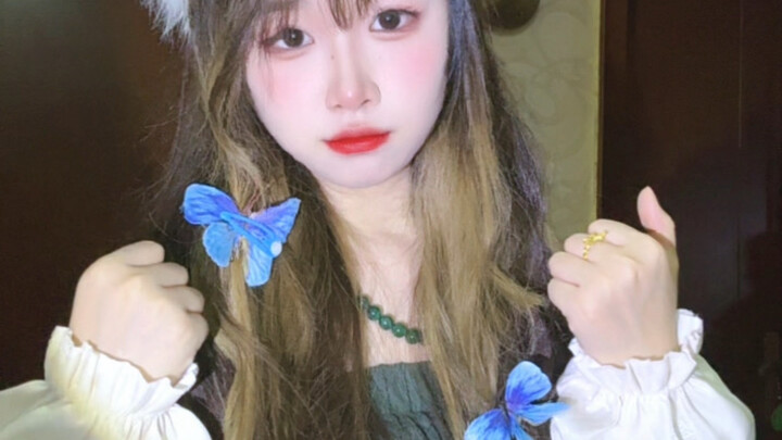 هذه مديرة الشبكة فقيرة ومعدومة، لكن روحها غنية جدًا.