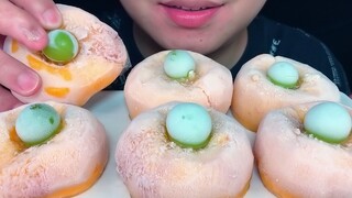 [Makanan][ASMR]Makan Es Cawan Buah Persik dan Anggur Hijau