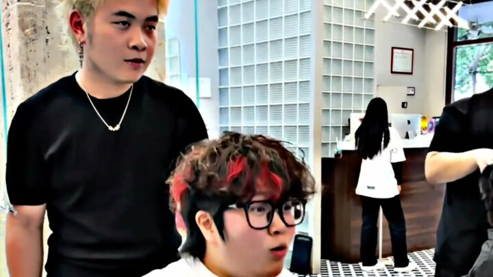 Làm thẻ! Anh trai