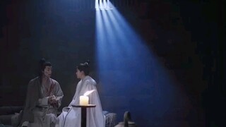 Who can not love the young man in bright clothes and the fearless preference?