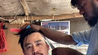 Đây là lần đầu tiên tôi gặp George. Lâu quá rồi nhỉ!