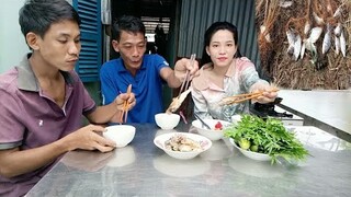 Tư kéo chài dưới mương cá quá cá luôn!
