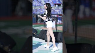 홀리게 만드는 막내의 눈웃음ㄷㄷ 장유진 치어리더 Jang Yujin Cheerleader