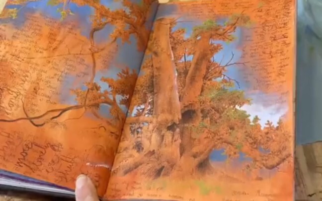 لا توجد ملاحظات في كتب طلاب الفنون، بل فقط لوحات من المناظر الطبيعية.