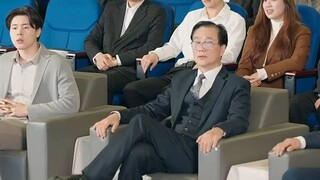 ซีอีโอถูกผลักจากเฮลิคอปเตอร์ไม่มีใครกล้าช่วย_ สาวบ้านจนใช้พลั่วดึงไว้