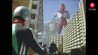 Ultraman và Kamen Rider hợp sức chiến đấu với quái vật