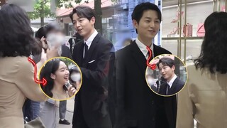 Kim Go Eun Fangirling to Song Joong Ki During the set of Little Women | A Fan of Vincenzo