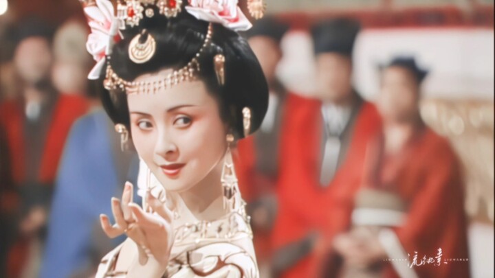 “Nhẹ nhàng múa eo xanh”, một điệu múa tràn đầy sức sống!