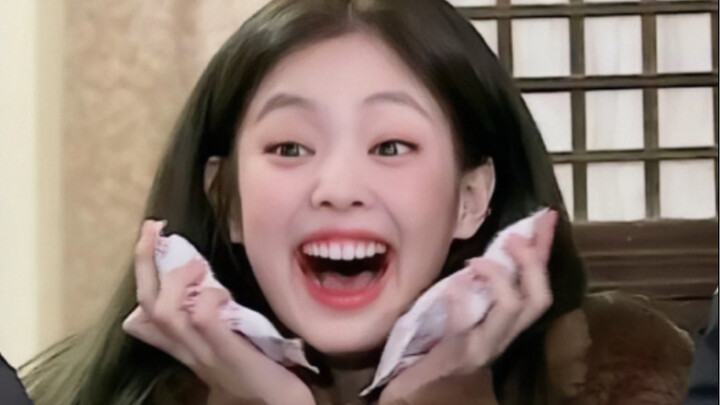 【JENNIE】Wajah Jennie begitu khas sehingga meski diculik bertahun-tahun pun tetap bisa dikenali dalam