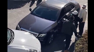 Ah, seorang ahli, kakinya kecil tapi bisa terbang tinggi sekali