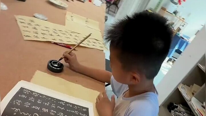 Vừa thấy là mê ngay, phác thảo nguyên tốc bức “Tăng Cái Thiếp” thư pháp thảo thể của Vương Hi Chi
