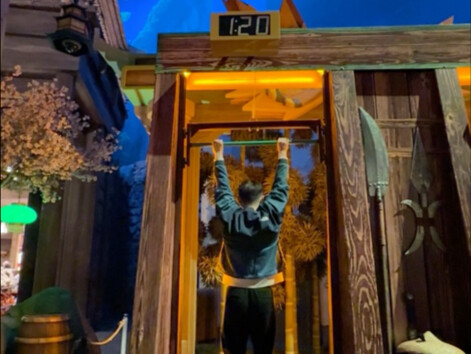 When CrossFit athletes visit Universal Studios, the must-try attraction: Kung Fu Panda Pull-Up Chall